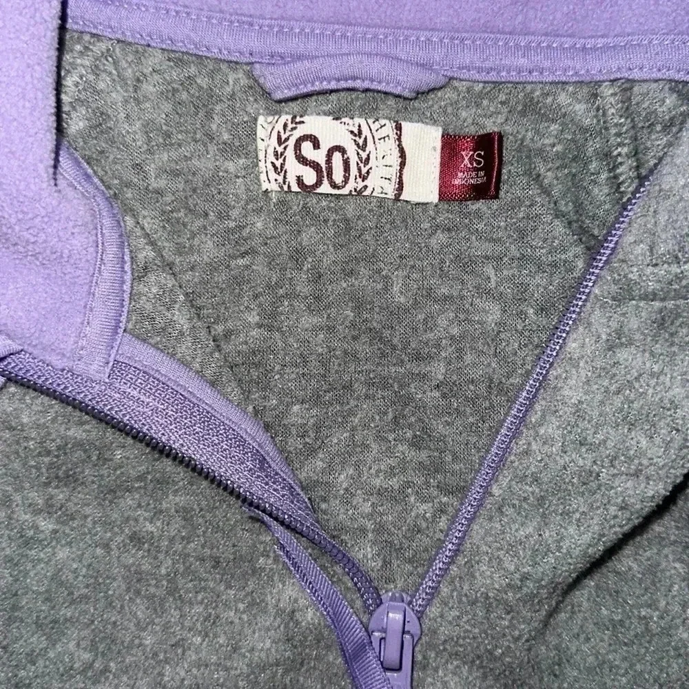 So for girls hoodie - Picture 3 of 4